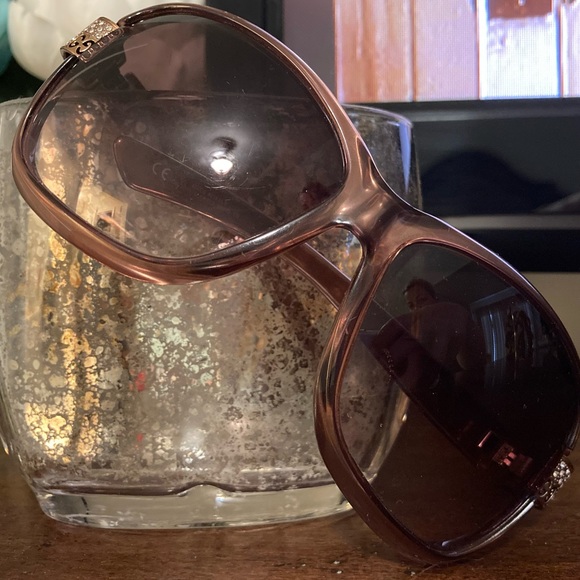 Gucci Sunglasses Style#2895 - Picture 3 of 8